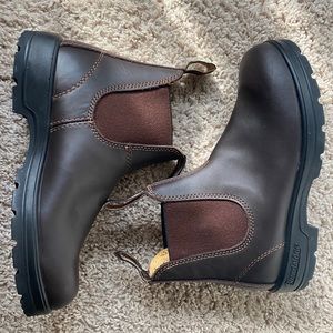 Blundstone Chelsea boots